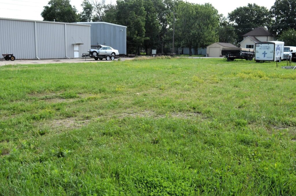 1411 1/2 Hendricks St., Norfolk, NE - Commercial Space for Sale